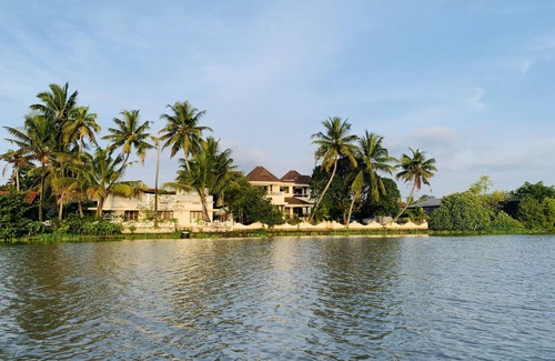 Kumbalam Villa | The Ambassador’s Residence – a VKation Experience
