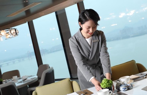 Binjiang Hotel | The Amber House Hangzhou