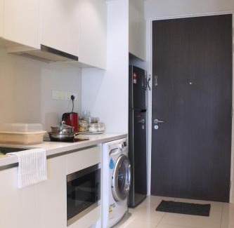 Jenjarom Apartment | The Amber Residence Putra Height by Sleepy Bear
