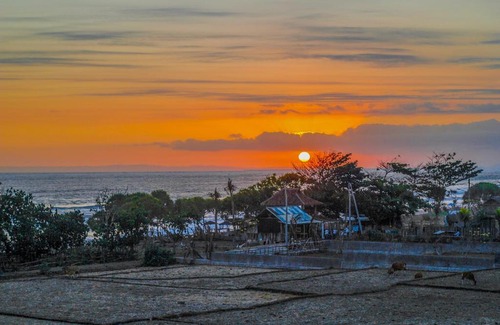 Mendoyo House | The Anara Surfing Camp