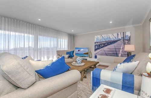 Nelson Bay Apartment | The Anchorage Unit 12 9 Laman Street