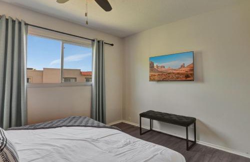 Casa Granada Townhouses House | The Andalusian Fusion by PaseoHomesAZ with Private Spa