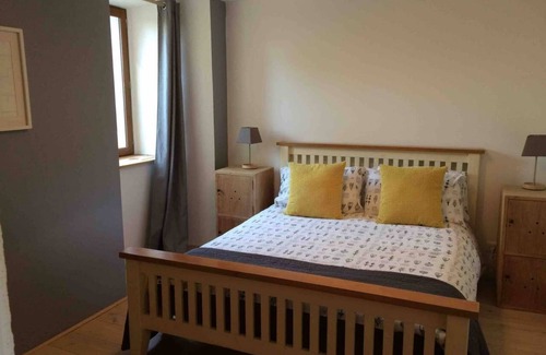 Maisonnais-sur-Tardoire Bed & Breakfast | The Annexe Chadalais