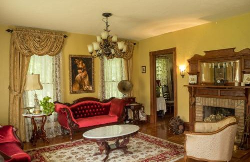 Cassadaga Bed & Breakfast | The Ann Stevens House