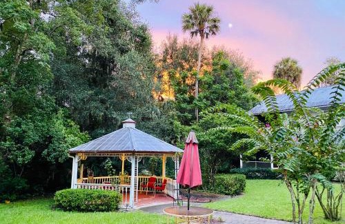 Cassadaga Bed & Breakfast | The Ann Stevens House