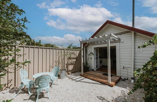 Central Mudgee House | The Annex - A Cosy Couples Retreat in Heart of Town