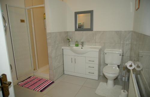 Cookstown Apartment | The Annex Entire place