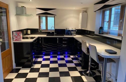 Winscombe Apartment | The Annex