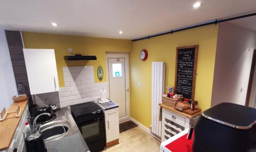 Cemaes Bay Apartment | The Annex