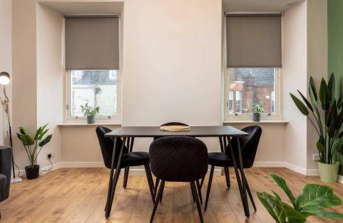 Irvine Apartment | The Annick Suite No1 - Donnini Apartments
