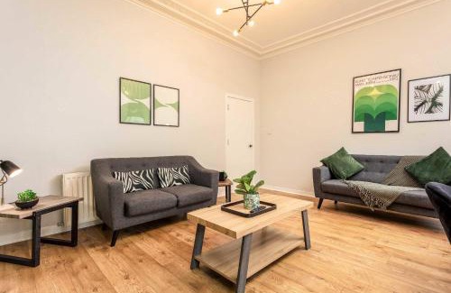 Irvine Apartment | The Annick Suite No1 - Donnini Apartments