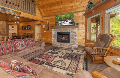 Gatlinburg - Pigeon Forge Cabin | The Appalachian- Your Dream Cabin in Pigeon Forge, TN