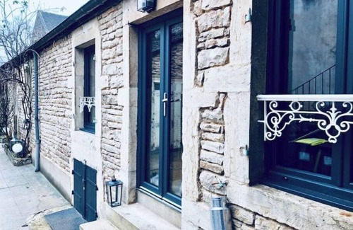 Beaune House | The Appendix.
