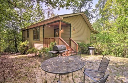 Helen House | The Apple Dumpling Cabin Pool Table, Grill