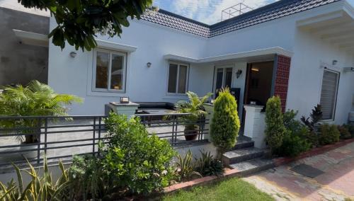 Gurugram House | The Aravali Stays
