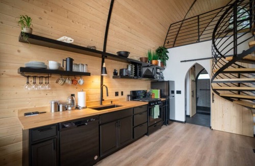 Homer Cabin | The Arc Cabin+Nordic Spa w/Sauna, Hot Tub & Cold Plunge