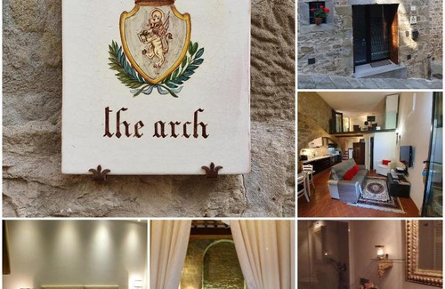Cortona Old Town House | The Arch
