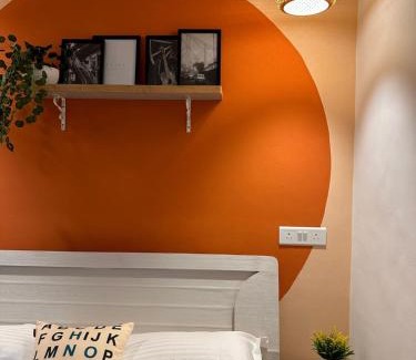 Koregaon Park Apartment | The Arch: Private Studio Room in Koregaon Park