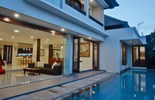 Sunset Road Villa | The Arnaya