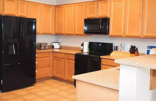 Laveen House | The Art, Office & Music Gatewayn