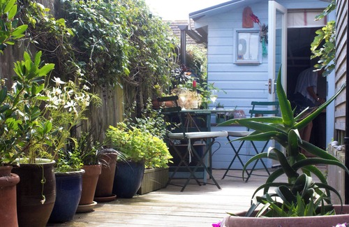 Herne Bay Cottage | THE ARTIST'S CABIN BY THE SEA, pet friendly in Herne Bay