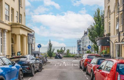 Kemptown Apartment | The Artist's Retreat
