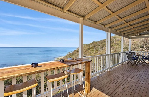 Lorne House | The Artists Beach House
