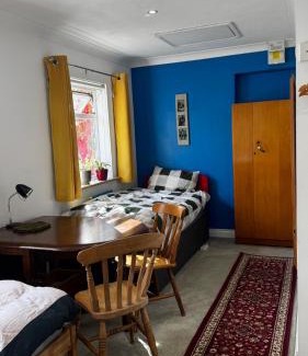 Norwich Apartment | The as private as you prefer Annexe Twin beds only