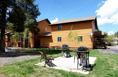 West Yellowstone Hotel | The Aspen