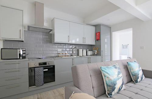 Leicester City Centre Apartment | The Aston 2 bedroom with patio