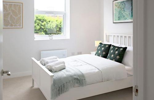 Leicester City Centre Apartment | The Aston 2 bedroom with patio