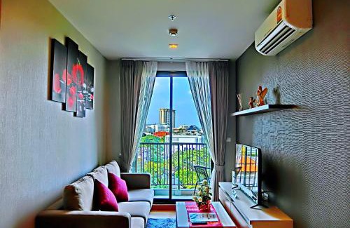 Chang Khlan Apartment | The Astra Suites