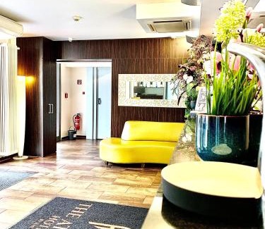 Bahnhofsviertel Hotel | The Atrium Hotel