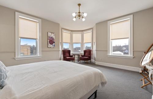 Mayville Hotel | The Audubon Inn LLC
