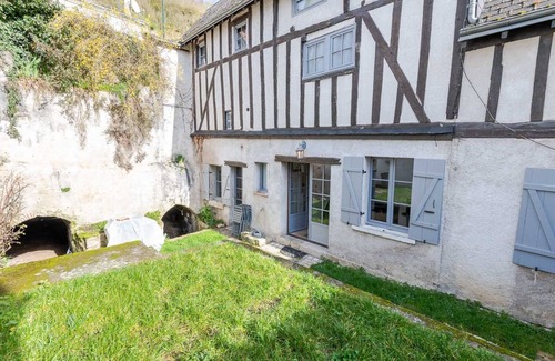 Amboise House | The Authentic Charm of Amboise