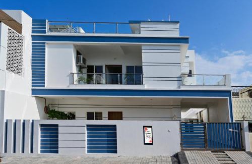 Bhopal Bed & Breakfast | The Autumn Leaves Bhopal