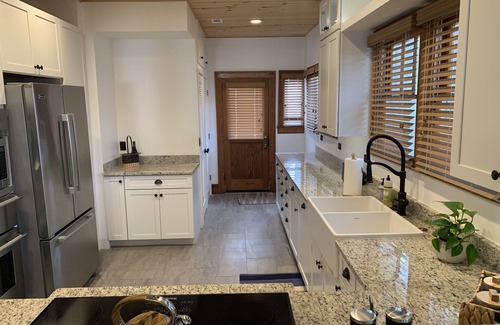 Fort Myers River District House | The Avalon House - Historic Home, Walking Distance to Downtown River District