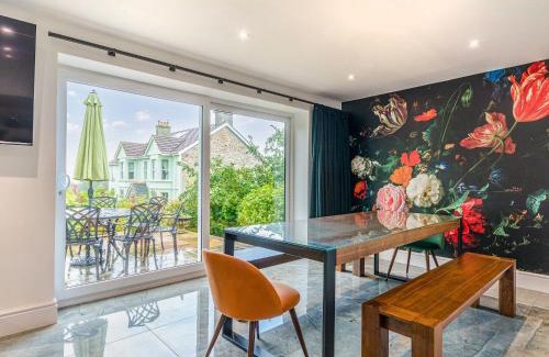 Callington House | The Aviary-Uk44382