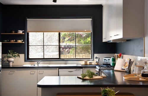 Hepburn House | The Bach- 3 Bedrooms, dog freindly with loverly bush views