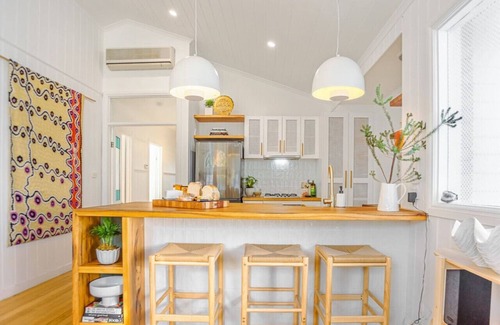 Belmont Apartment | The Bail - Belmont/Pet Friendly