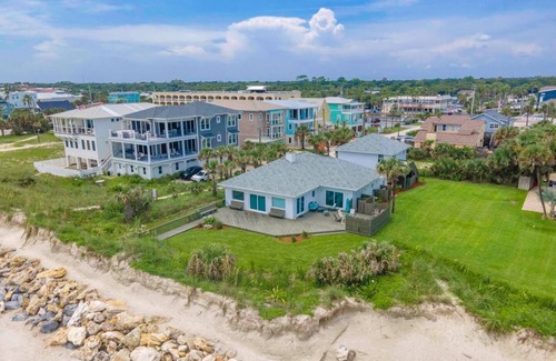 St. Augustine Beach House | The Bailey Bungalow - walk to the ocean
