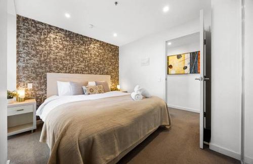 Adelaide Central Business District Apartment | The Balfours Haven - 1BR CBD with Wifi, Parking
