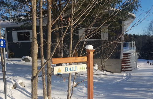 Arden Cottage | The Ball Cottage - Beautiful Lakefront Hideaway on Bull Lake!