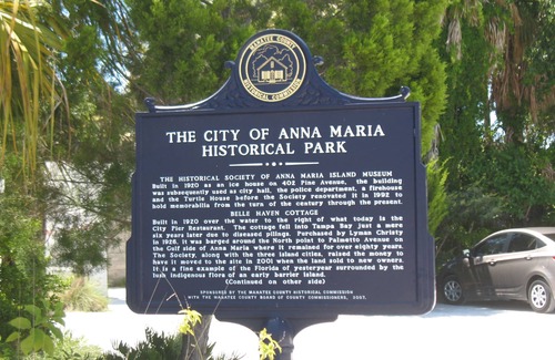 Anna Maria Cottage | The Ballyhoo on Bean Point, 200 feet to a beautiful bayside beach and views!