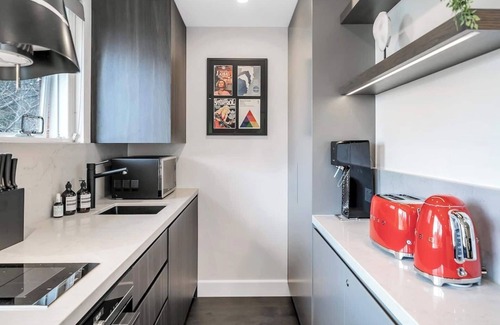 Balmain East Apartment | The Balmainer - Stylish, Unique, Executive Abode in the Heart of Balmain