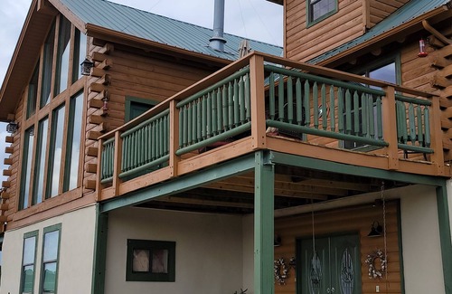 Mico Bed & Breakfast | The Bandera Suite | San Antonio & Medina Lake Luxury Log Cabin