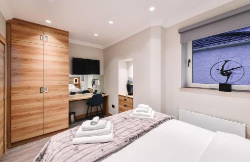 Perth Apartment | The Barclay Apartment