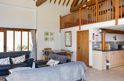Compton House | The Barn - 19202