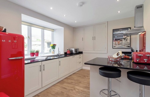 Beeley Cottage | The Barn at Grislow Field