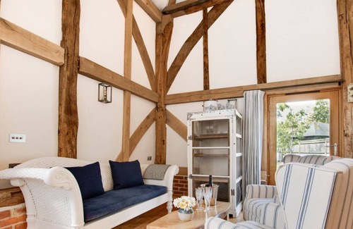 Abbess Roding House | The Barn at Birchley